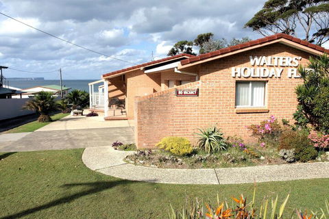 Walters Holiday Flats - Accommodation Rockhampton 6