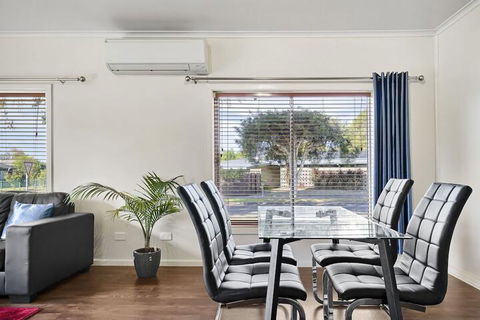 Short Stays Gippsland - Accommodation Rockhampton 2