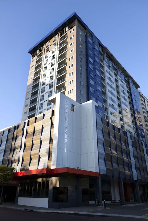 H On Mitchell Apartment Hotel - Accommodation Rockhampton 0