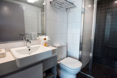 H On Mitchell Apartment Hotel - Accommodation Rockhampton 3