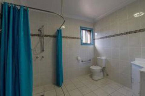 CBD Accommodation Tamworth - Accommodation Rockhampton 0