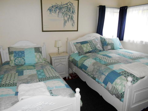 Travellers Rest B & B - Accommodation Rockhampton 4