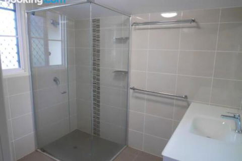 Wyndham Lodge - Accommodation Rockhampton 6