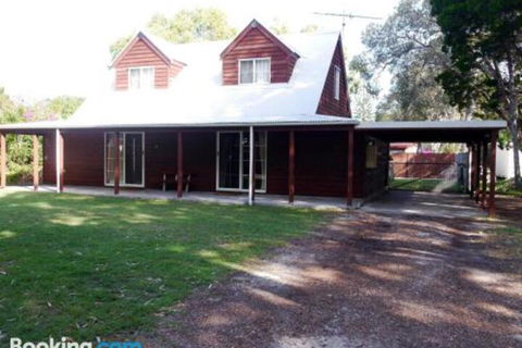 Wyndham Lodge - Accommodation Rockhampton 0