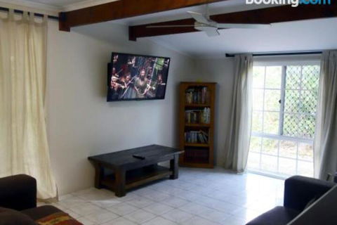 Wyndham Lodge - Accommodation Rockhampton 3