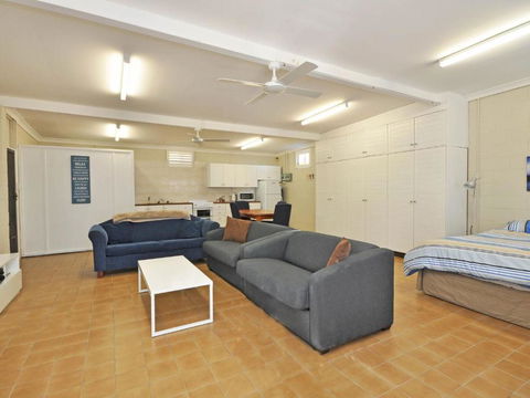 The Studio On The Lake At Fishing Point Lake Macquarie Honestly Put The Line In & Catch Fish - Accommodation Rockhampton 1