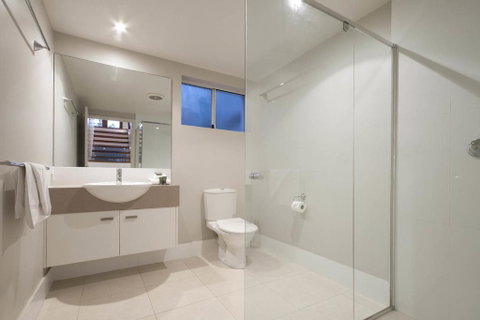 20 Wesley Court - Accommodation Rockhampton 3