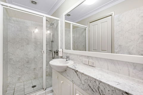 ULTIQA Rothbury Hotel - Accommodation Rockhampton 5