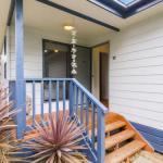 Demure Charm - Accommodation Rockhampton 0