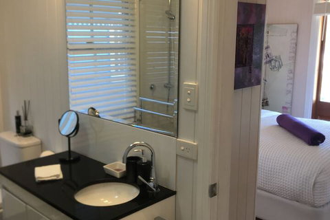 Swan Inn Bed & Breakfast - Accommodation Rockhampton 5