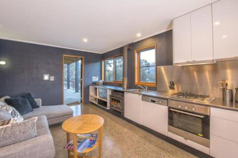 Studio 13 - Accommodation Rockhampton 7