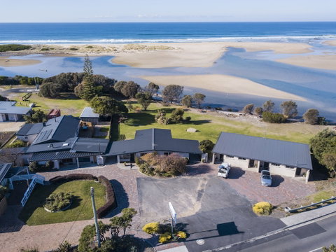 Pelican Sands Scamander - Accommodation Rockhampton 1