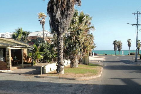 Wildsights Villas - Accommodation Rockhampton 1