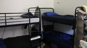 Zing Backpackers - Accommodation Rockhampton 2