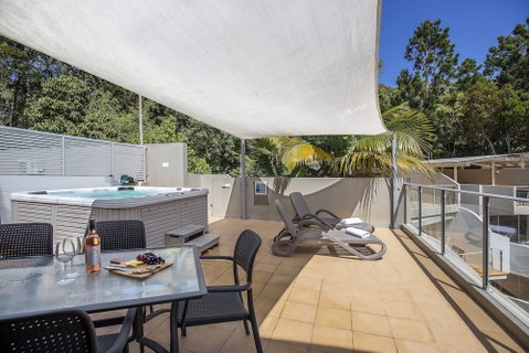 The Cove Noosa - Accommodation Rockhampton 4