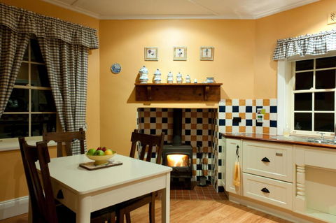 Linfield Cottage - Accommodation Rockhampton 4