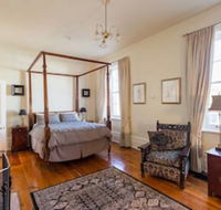 The Grand Old Duke - Accommodation Rockhampton