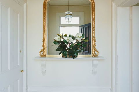 The Grand Old Duke - Accommodation Rockhampton 1