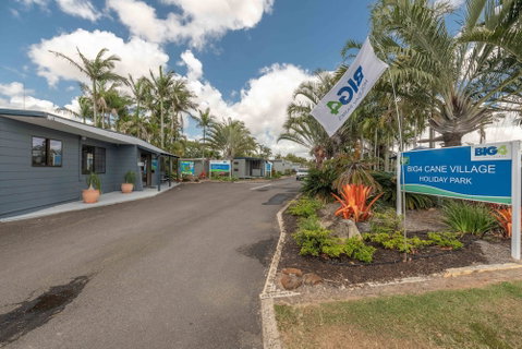 BIG4 Cane Village Holiday Park - Accommodation Rockhampton 1