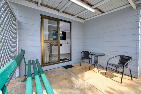 BIG4 Cane Village Holiday Park - Accommodation Rockhampton 2