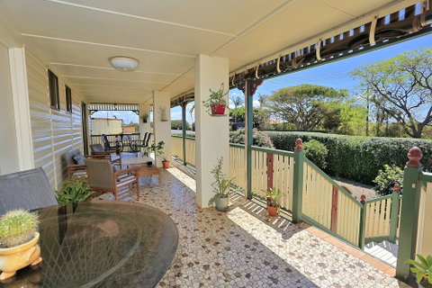 Dunelm House Bed And Breakfast - Accommodation Rockhampton 1