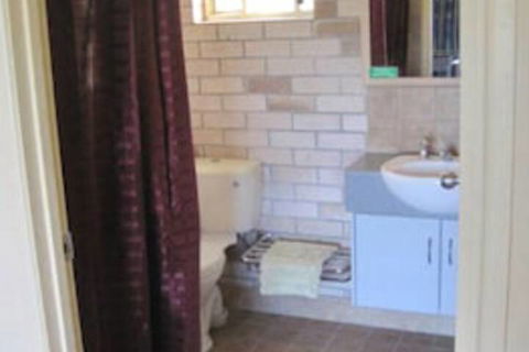 Tailwaggers Rainforest Retreat - Accommodation Rockhampton 4