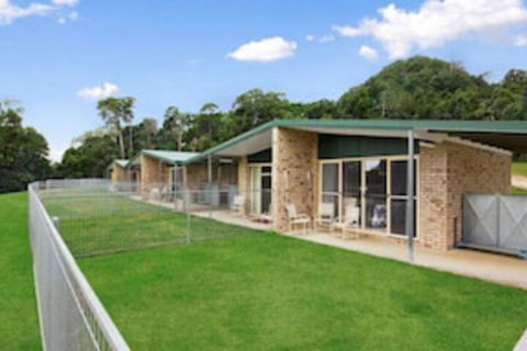 Tailwaggers Rainforest Retreat - Accommodation Rockhampton 0