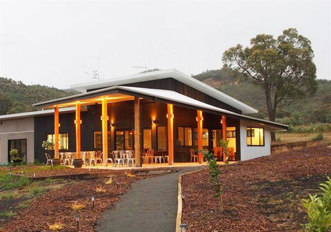 Amongst The Sticks - Accommodation Rockhampton 3