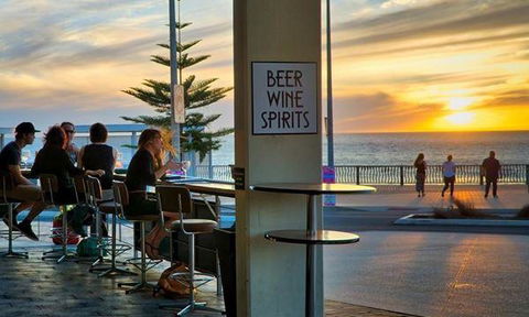 NINE 50 Restaurant & Bar - Accommodation Rockhampton 1