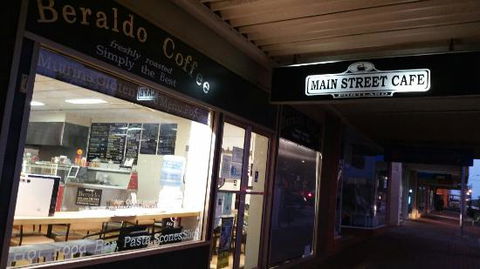 Main Street Cafe - Accommodation Rockhampton 0