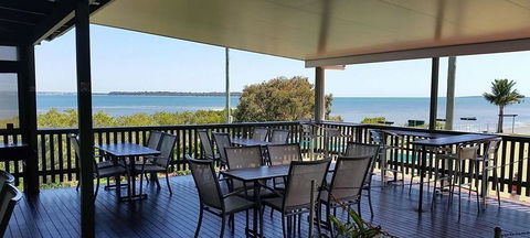 Waters Edge Bistro - Accommodation Rockhampton 3