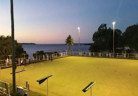 Waters Edge Bistro - Accommodation Rockhampton 5