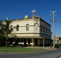Bottom Pub - Accommodation Rockhampton