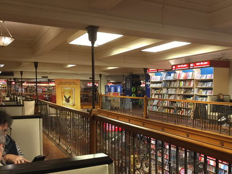 Dymocks Cafe - Accommodation Rockhampton 0