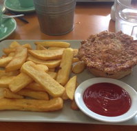 Cafe Essay  Conference - Accommodation Rockhampton