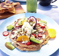 The Boy and the Rose Cafe - Accommodation Rockhampton