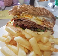 Beehive Hotel Motel Cafe - Accommodation Rockhampton