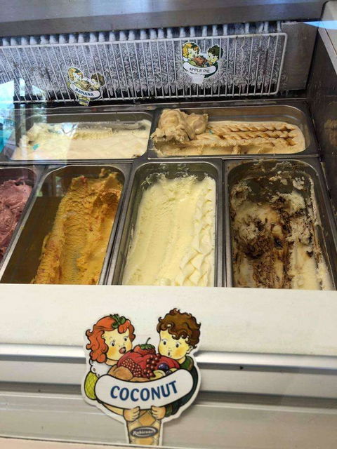 Oggies Ice Cream Cafe - Accommodation Rockhampton 0