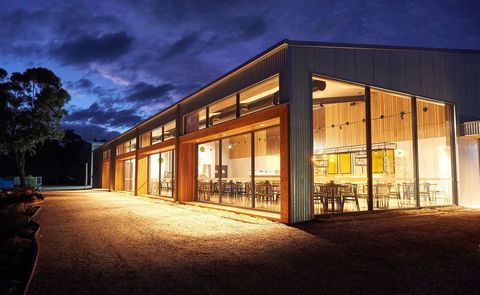Fowles Wine - Accommodation Rockhampton 0