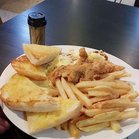 AJ Vietnamese Noodle House - Accommodation Rockhampton 0