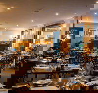Deco Wine Bar and Restaurant - Accommodation Rockhampton