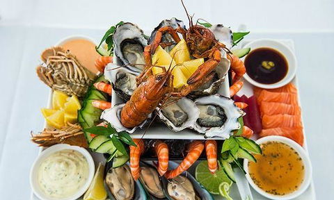 On The Inlet Seafood Restaurant - Accommodation Rockhampton 9