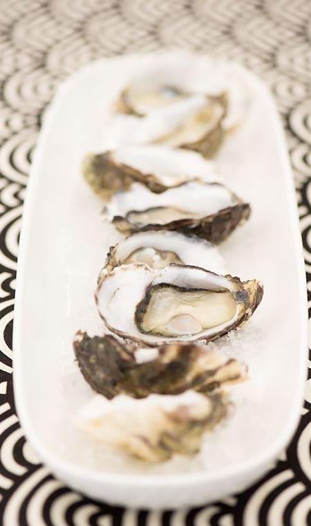 On The Inlet Seafood Restaurant - Accommodation Rockhampton 4