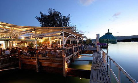 On The Inlet Seafood Restaurant - Accommodation Rockhampton 8