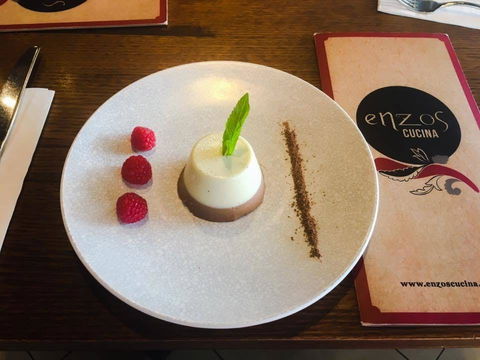 Enzo's Cucina - Chipping Norton - Accommodation Rockhampton 0
