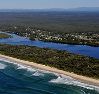 Stuarts Point Tavern / Yarrahinni Hotel - Accommodation Rockhampton