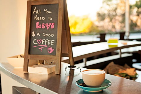 Coffee N Beans - Accommodation Rockhampton 1