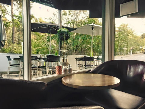 Cocoa Moon Cafe - Accommodation Rockhampton 0