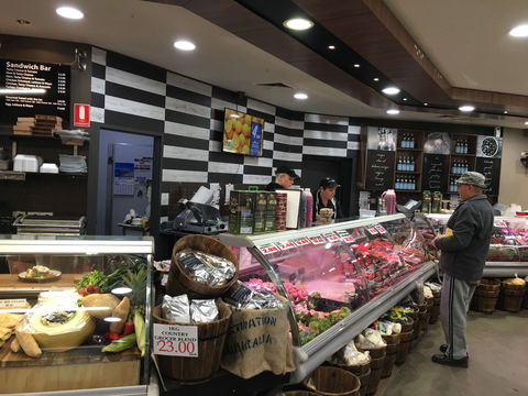 Country Grocer Cafe - Accommodation Rockhampton 0