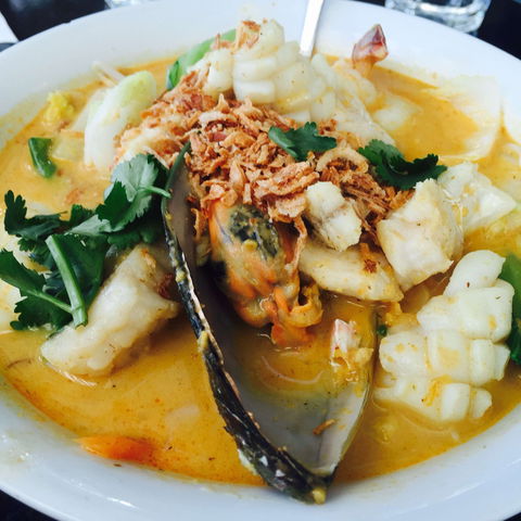 Absolute Thai - Tuggerah - Accommodation Rockhampton 0